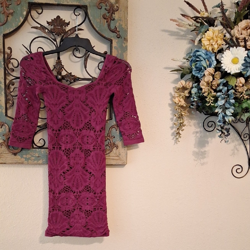 🔥🔥$8.00 Free People Fuchsia Lace Long Sleeve Dress. NWT Size XS/S - Picture 3 of 12